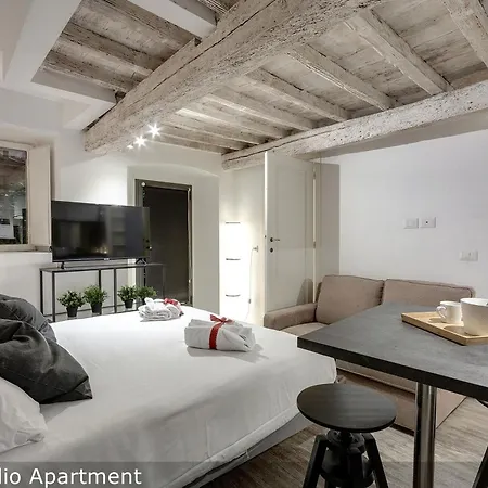 Charlie's By Mamo Appartement *